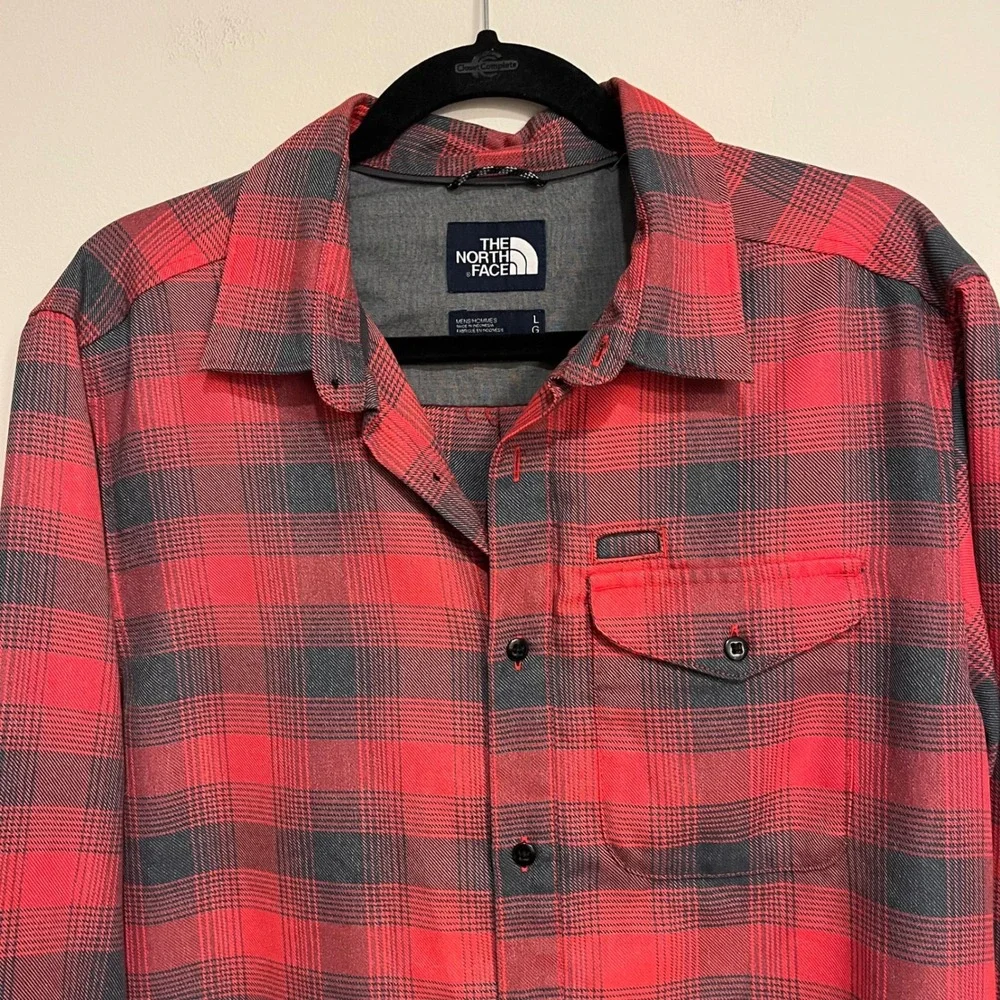 The North Face Shirt Long Sleeve Button Up ThermoCore Flannel Red Gray Plaid LRG